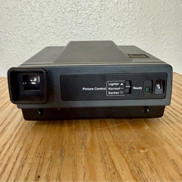 Polaroid Spectra 2 Instant Camera - Gray and Black - Picture 4 of 7